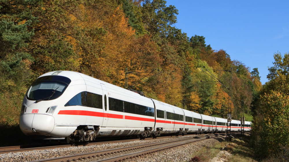 Intercity Express (ICE) (Foto: Deutsche Bahn AG/Gregor Wagner) Intercity Express (ICE)