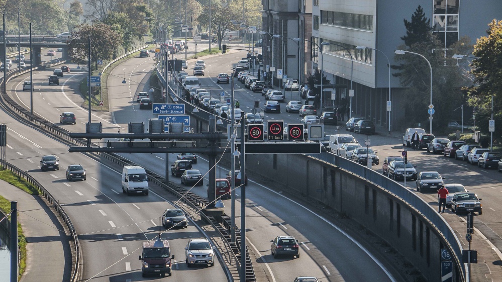 Autobahnabfahrt (Foto: Marisa Villareale) Autobahnabfahrt (Foto: Marisa Villareale)