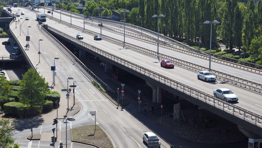 Zwei Graffiti-Kunst Freiflächen sind an der Westspange ausgeschildert. Zwei Graffiti-Kunst Freiflächen sind an der Westspange ausgeschildert.