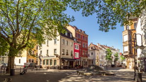 St. Johanner Markt: Blick in die Kaltenbachstraße St. Johanner Markt: Blick in die Kaltenbachstraße